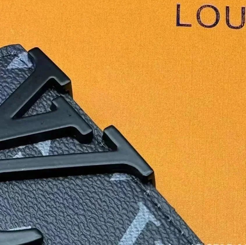 Black flowers and black buckles